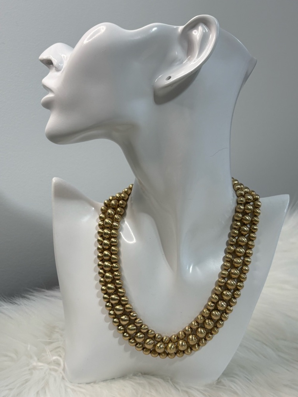 (249)Vintage Sarah Coventry Gold-Tone Textured Triple-Strand Bead Necklace